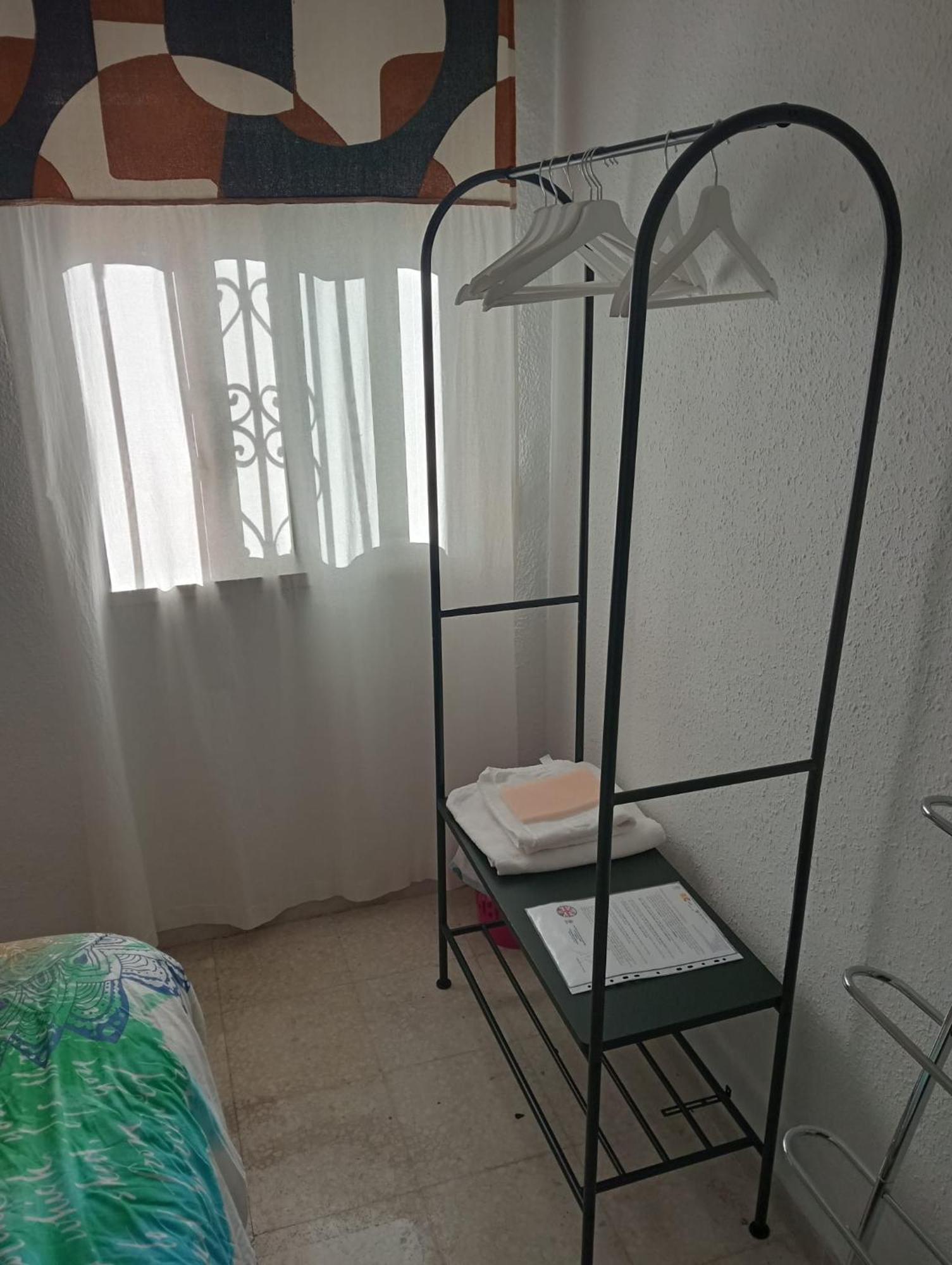 Habitacion Piso Particular En Castilleja De La Cuesta Esterno foto